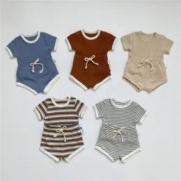 Unisex Summer Baby Rube рубашка Сплошные шорты повседневные наряды с брюками для маленькой одежды для мальчиков 2pc для девочек набор одежды 240325