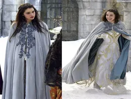 Whole Custom Made Velvet Christmas Hooded Cloak Bridal Cloaks Capes 2020 Winter Halloween Floor Length Jacket Wedding Bridesma3050234