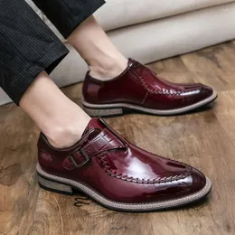 Sapatos casuais masculinos de couro pontiagudo negócios namoro formal desgaste fundo plano confortável lefu patente trabalho