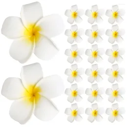 Fiori decorativi 20 pezzi Accessori per capelli frangipani artificiali Fiore di plumeria con clip Forcina Barrette Ferro Copricapo da viaggio