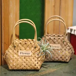 Storage Baskets 23*11*25cm Hand-woven Rattan Flower Basket Household Flower Storage Basket Holiday Decorations Modern Handicrafts