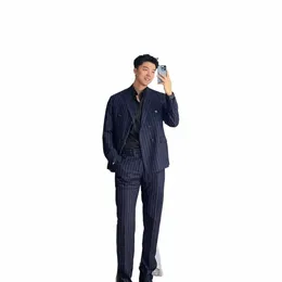 Hübsche Herrenanzüge Marineblau Zweireiher Pistripe Elegante Outfits Luxus Blazer Terno Kostüm Homme 2 Stück Jacke Hosen v1BH #