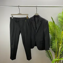 2024 Erkekler Batı Giyim Tasarımcısı Erkekler Klasik Mektup Baskı Sonbahar Lüks Out Gare Kaplama İnce Fit Mektubu Patchwork Kadın Elbise Takım Pantolon #A03