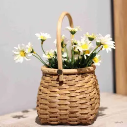 Storage Baskets Wooden Hand-held Basket Vintage Flower Girl Basket with Handle Candy Clothes Toy Storage Bix Organizer Wedding Party Decoration