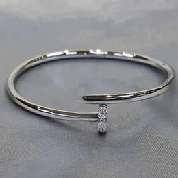 I migliori gioielli di alta marca di lusso. Versione alta Bracciale per unghie in oro rosa Carter. Ampia edizione Fine Edition. Bracciale con mezzo diamante e senza diamanti. Originale 1to1 con logo reale