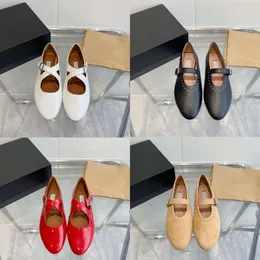 المصممون لباس أحذية Slingbacks صندل باليه فلاتس أحذية الباليه الباليه الباليه السيدات للسيدات حفلات الزفاف النساء مكتنزة الكعوب عالية النعال 546