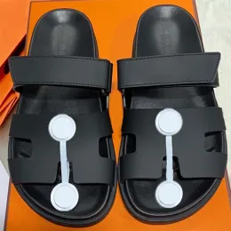 Designer Slips Sommer Chypre Mules Slides Strand klassische Flachschuhe für Männer und Frauen Luxusleder-Fabrikschuhe Größe 35-46