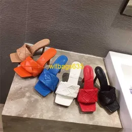 Lido Mule Sandals Botteg Veneta tofflor Europeiska och amerikanska kändisens modepåverkare Street Photo Diamond Shaped High Heel Sandals har logotyp HBC9