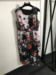 3024 2024 Abiti da passerella Primavera Estate Marca Stesso stile Abito Flora Stampa senza maniche Nero Impero Moda Abbigliamento donna 20241325