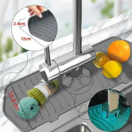 Torneiras de cozinha almofadas pia água evitar respingo guarda torneira absorvente esteira coletor silicone dreno almofada envolvente