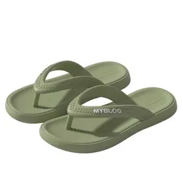 Tofflor tofflor nya sandaler soes män sommarmens flip flops ig av kvalitet beac anti-slip zapatos ombre casual man h240326gv3g