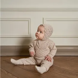 5427 Baby Hollow Out Bodysuit Hollow Out Long Sleeve Knitted Suit with Hat Lace Baby Girl Princess Clostess 240327