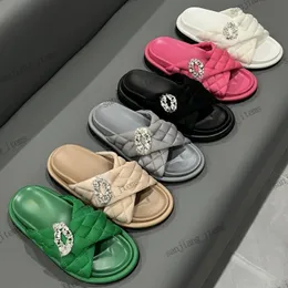 Tecido Criss Cross Puffy 2C Logo Slide Chinelos Mules Sandálias Mulheres Cross Strap com cristais fivela verão slides de fundo grosso praia piscina plataforma slider flop sapatos