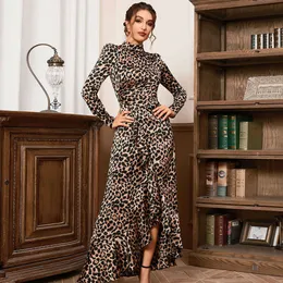 Klänning2024 sommar enkel och sexig leopardmönster liten stående nacke långärmad smal fit ruffle kant klänning 636507