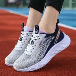 Casual Shoes With Ties Knitted Boy's Sneakers Luxury Outdoor Man Sport Unusual Loafer'lar Traning Tene Gifts