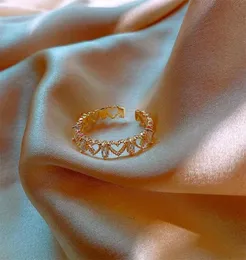 Fedi nuziali Delicato femminile Anello in pietra di cristallo bianco Fascino Color oro Aperto per le donne Simpatico cuore d'amore Fidanzamento regolabile7272108