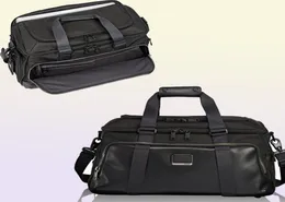 Stor kapacitet resväska för Men039S Business and Leisure Duffel Duffle Handväskor Nylon Mommy Bags axel7447139