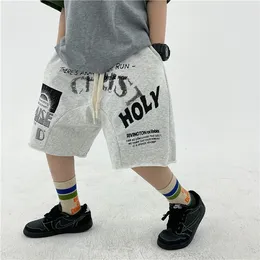 Kinder Brief Graffiti Shorts Mode Jungen Kordelzug elastische Taille lose halbe Shorts 2024 Sommer Kinder Sport kurze Hosen Z7362