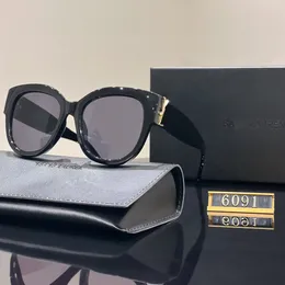 العلامة التجارية الفاخرة من العلامة التجارية Sunglasses أعلى مصمم أصلي عالي الجودة لنفس الأسلوب للرجال والنساء الشهيرة الكلاسيكية الكلاسيكية الرجعية الأزياء تصميم الأزياء جيدة الهدايا