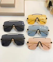 Luxury2019 Novos óculos de sol de grandes dimensões designers copos de escudo sem borda 100 óculos de sol quadrados de proteção quadrada UV óculos de sol óculos com packA8886235