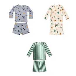 deer jonmi 2024 Summer Baby Boys Swimwear Sets Printed Long Sleeve Tops Shorts 2pcs Sun-proof Beach Vacation Children Swimsuits 240326