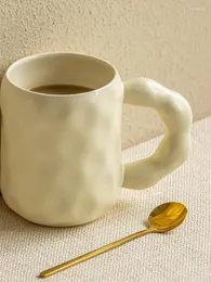 Tassen, cremefarben, Feng Shui-Tasse, Keramik, Instagram, Wind, handgekniffene Milch, weiße Markierung, Kaffee, hohe Schönheit, kleines Frühstück, makellos