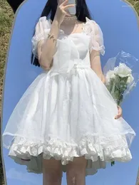 Sukienki imprezowe japońskie słodkie sukienki lolita kobiety kawaii kokser puff rękawa biała księżniczka panie letnie koreańsko -mody mini mini