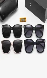 2021 Nytt ankomst Luxury Brand Sun Glass Women039S mode Stor ram Överdimensionerad Digner Mens Sunglass5224405