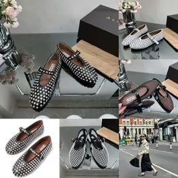 Flat Bottomed Dress Shoes Designer Shoes Women Round Toe Rhinestone Boat Shoe Luxurious Leather Rivet Buckles Mary Jane Shoes Comfortable Ballet