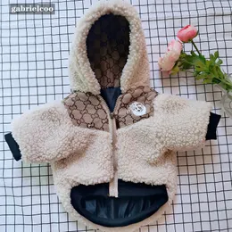 디자이너 애완 동물 양고기 양털 코트 고전 클래식 레터 개가 가을/겨울 따뜻한 스플릿 스플릿 재킷 Fadou Teddy Bears Schnauzer 베이지 색 코트