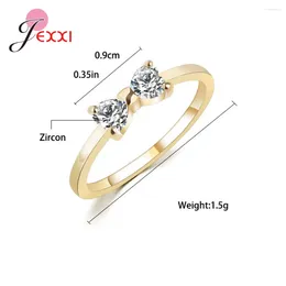 Cluster Rings Est Models äkta 925 Sterling Silver med Bow Shape Sparkling Crystal Elegant Jewelry Gift for Women Girls