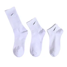 Klassiska herrstrumpor för män Sock Trainers Designer Socks Luxury Womens Sports Socken Cotton Meias Socke Black White Calcetines Calzini Medias Woman Les Chaussettes