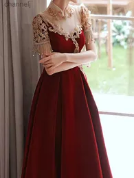Urban Seksowne sukienki modne gony aksamitne koronkowe splicowane sukienki weselne wykwintne cekinowe aplikacje kwiatowe stojak kołnierz Syment Fit Vestidos YQ240327
