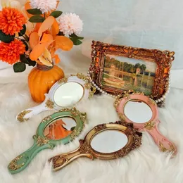 Small Handheld Makeup Mirror Vintage Portable Home Desk Mini Gold Mirror Vanity Bedroom Espelho De Maquiagem Asthetic Room Decor 240314