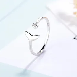 Bröllopsringar Enkel trendig silverfärgade sjöjungfru Svans manschettring med kubik Zirco Sea Whale Fish Bague Minimalist Romantic Gifts277w