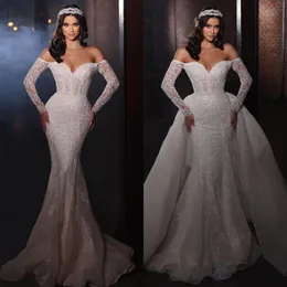 Abito da sposa vintage a sirena con gonna oversize con spalle scoperte e maniche lunghe in pizzo abiti da sposa Abiti da sposa con perline in pizzo robe de mariage