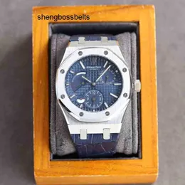 Royal Sapphire Oak Watch Mens في الخارج