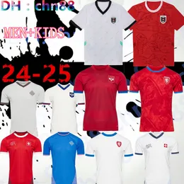 قمصان كرة القدم الجديدة التشيكية الجديدة ، سويسرا ، المنزل 24 25 النمسا الأحمر الأزرق الأبيض 2024 2025 قمصان كرة القدم الرياضية أيسلندا كربيا كأس كاميسولا اليورو