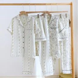 Kvinnors sömnkläder 2024 Vår/sommarpyjamas tre bitar set bomull crepe korta ärmar shorts byxor prinsessan stil hemdräkt