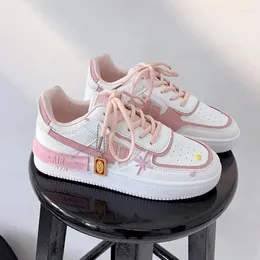 Casual skor kvinnor sneakers vit tennis vår sommar kvinnlig rad plattform lägenheter damer vulkaniserar snörning