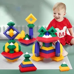 Barnens konstruktionsuppsättning Pyramid Byggnadsblock 3D Geometri Space Game Montessori Education Toys for Children Boy Girl 240321