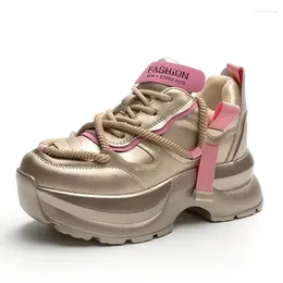 Sıradan Ayakkabı Moda Kadınların Orijinal Deri Sporları Kawaii Kalp 7cm Platform Spor ayakkabıları Kore Ayakkabı Vintage Vulcanize Daireler