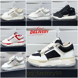 Mensplattform MA 1 Casual Shoes 90s Designer Mens Sneakers Gummisol Sole Thandduk Tyg Casual Shoes Läder övre fempunktsstjärna perforerade MA2 Sportskor 35-46