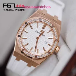 Relógio de pulso Machinery AP Royal Oak 67651OR.ZZ.D010CA.01 Relógio feminino com ouro rosa 18k, movimento de quartzo de 33 mm de diâmetro, relógio famoso suíço