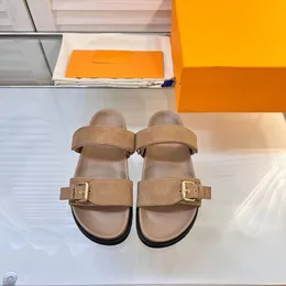 مصمم نسائي Nubuck Faux Leather Sandals شرائح فاخرة مصممة المنزل أحذية الشاطئ أحذية الموضة أحذية الاتحاد الأوروبي الحجم 35-42 XZ0225A