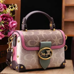 Kleine quadratische Tasche Damen New Fashion Rose Red Handheld Advanced Foreign Style One Shoulder Crossbody Tide Bags