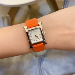 デザイナーのHeure Watch for Women 21mm T0p品質のクォーツムーブメントレディースは最高のカウンターアドバンスマテリアルデザイナーの絶妙なギフト005を見る