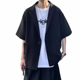 Blazers Mężczyźni cienki, swobodny, łagodne letnie letnią otworze Przystojne ubranie FI Japońskie kpop stylowy streetwear Preppy Dynamic x6xi#