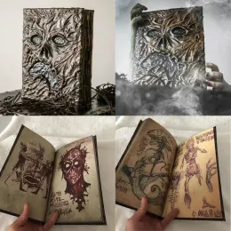 Miniature Nuova resina NecronomiconLibro magico scuro Demone Evil Dead Summon Book Collezione di oggetti di scena per film horror Halloween Home Room Desktop Decor