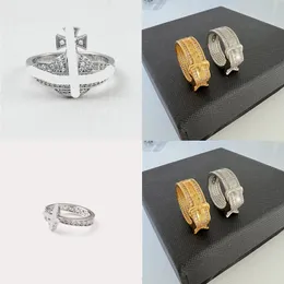 2024 핫 판매 디자이너 Vivianes Diamond Band Ring for Woman Man Fashion 925 Sterling Silver Venus and Saturn Multicolour Rings Jewelry Engagement Gifts